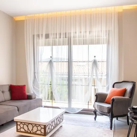 Flat W Balcony 4 Min To In 아파트 Çeşme