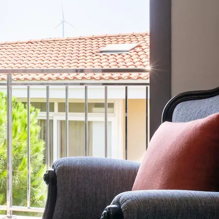 아파트 Flat W Balcony 4 Min To In *
